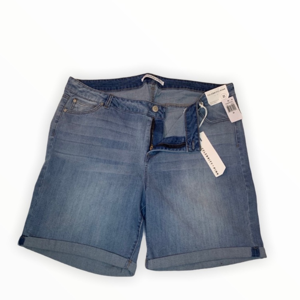 Celebrity Pink Plus Denim Bermuda Shorts sz 20 - Picture 1 of 7